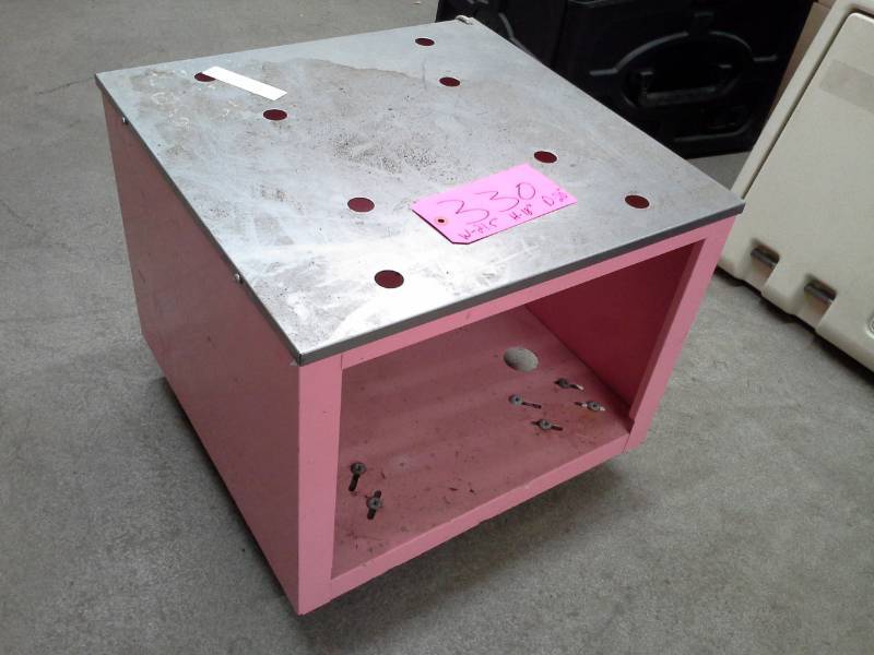 lot 330 image: Rolling Cotton Candy Cart
