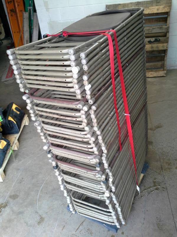lot 212 image: Lot of (50) Samsonite Metal Folding Chairs with Plastic Seats and Backs