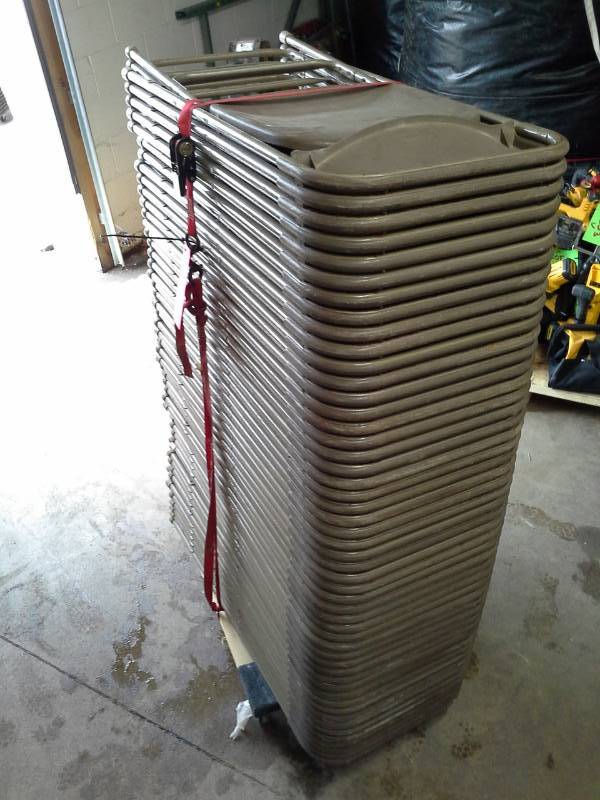 lot 219 image: Lot of (50) Samsonite Metal Folding Chairs with Plastic Seats and Backs