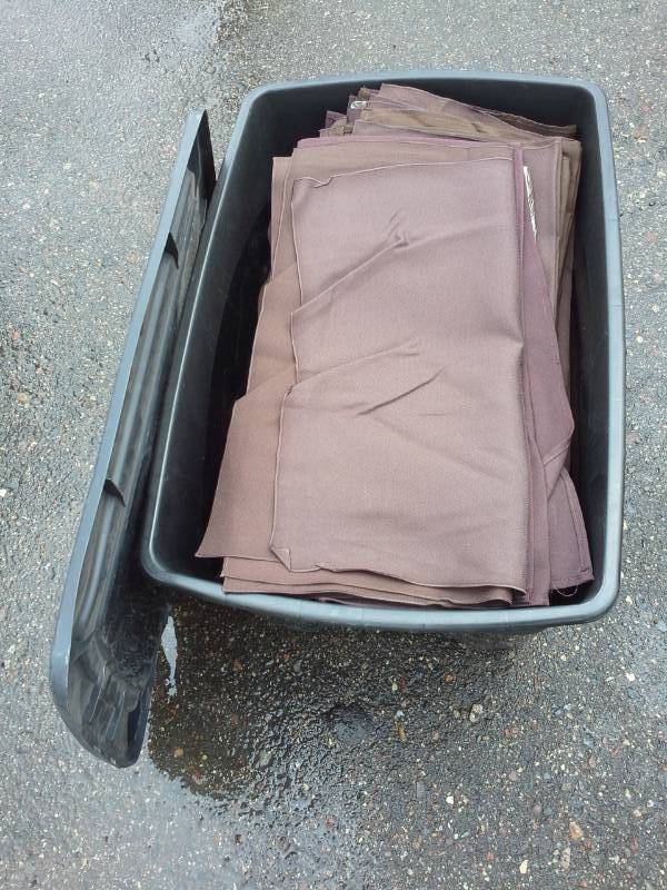 lot 257 image: Lot of (275) Brown Polyester Dinner Napkins
