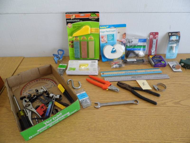 lot 18 image: Micro Sander - Tools - Hardware