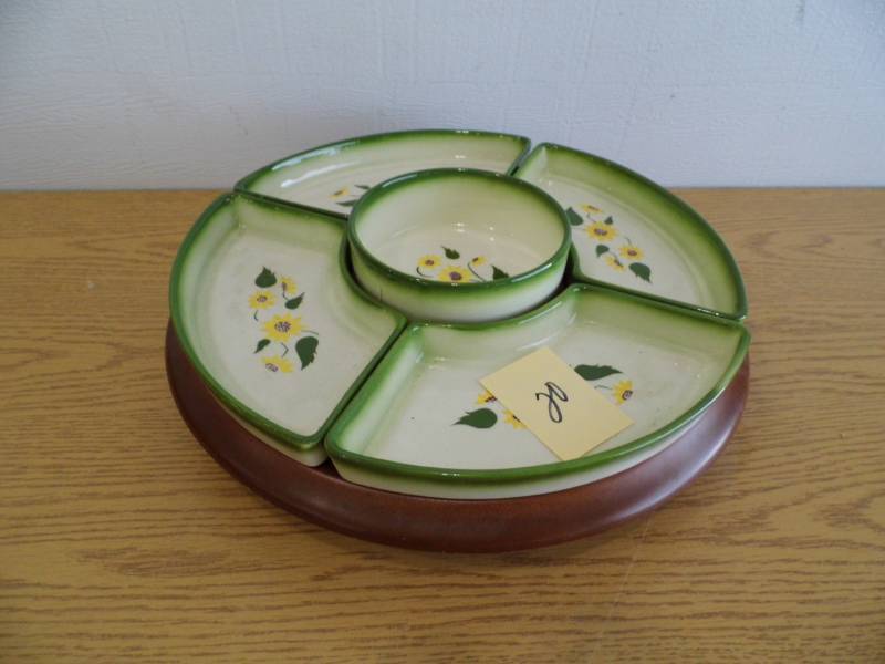 lot 20 image: Lazy Susan