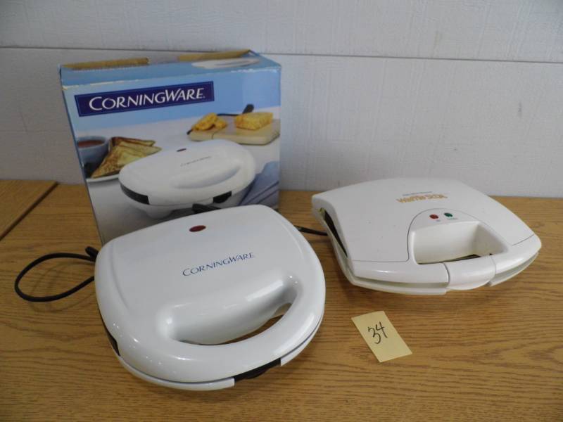 lot 34 image: Sandwich Maker - Waffle Sticks Maker