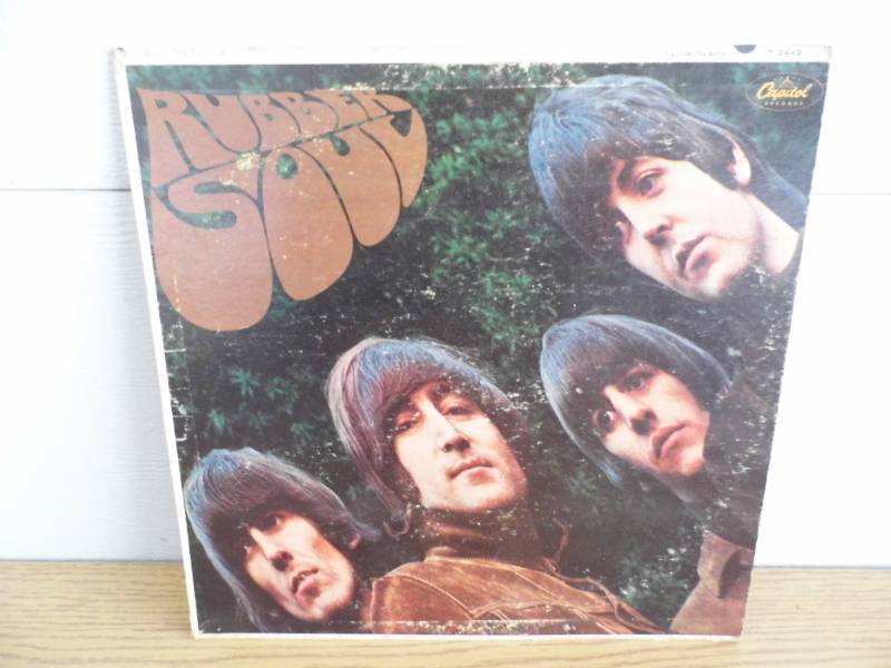 lot 84 image: Rubber Soul Album