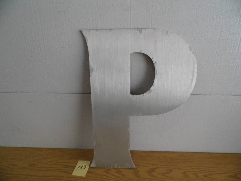 lot 133 image: Aluminum Letter P