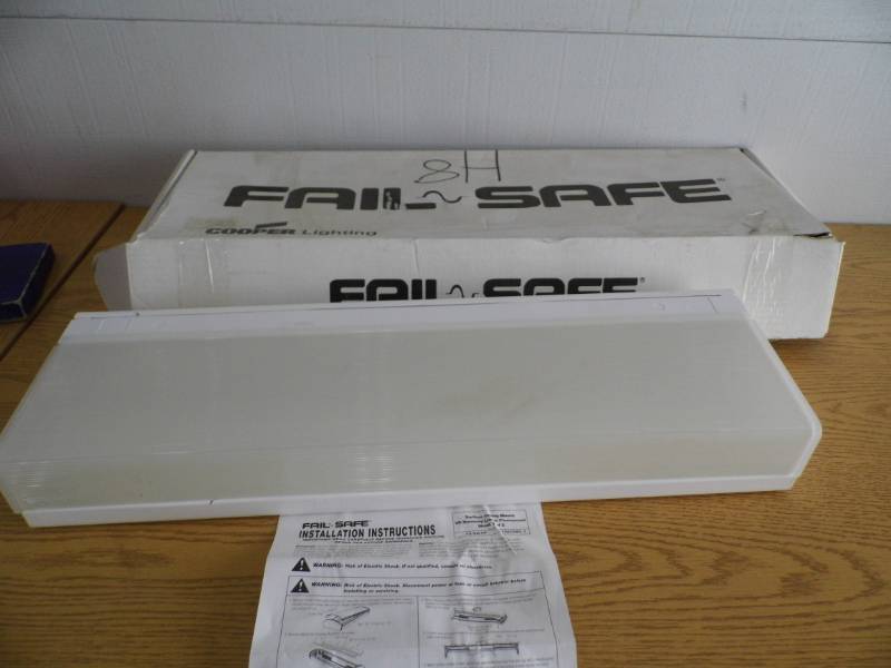 lot 150 image: Cooper Lighting Fail Safe Fixture