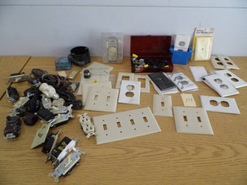 lot 179 image: Electric Outlet Covers - Switches