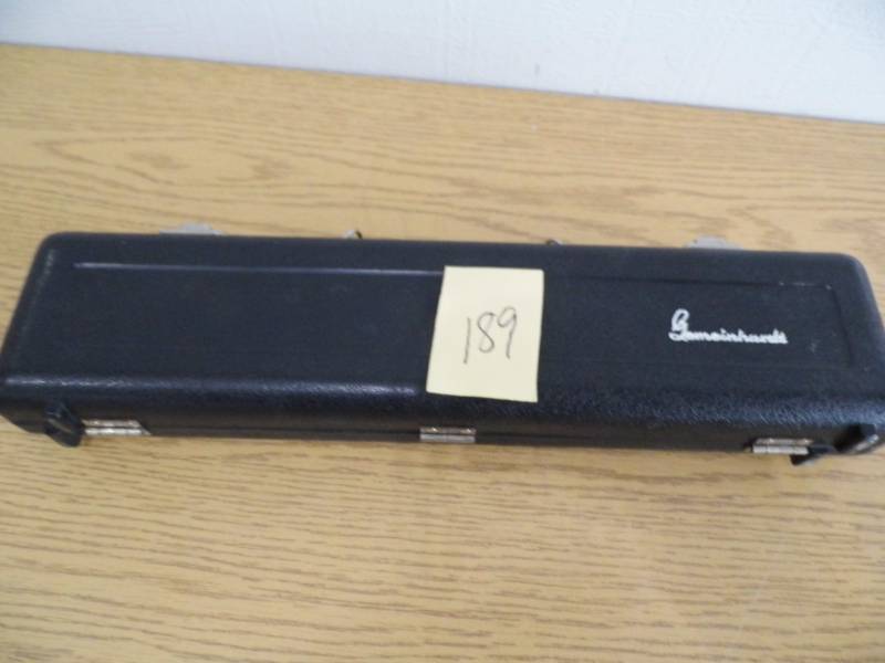lot 189 image: Gemeinhardt Flute
