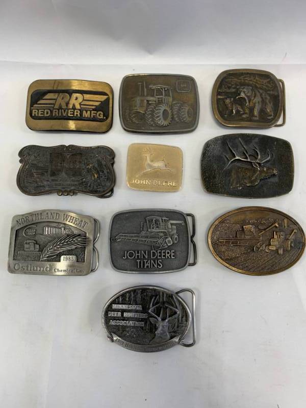 lot 4 image: Vintage Belt Buckle Collection