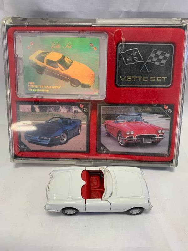lot 21 image: Corvette Collector Items