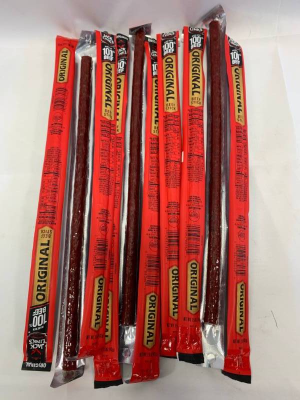 lot 30 image: Lot of 10 Jack Link 100% Beef Sticks In Date