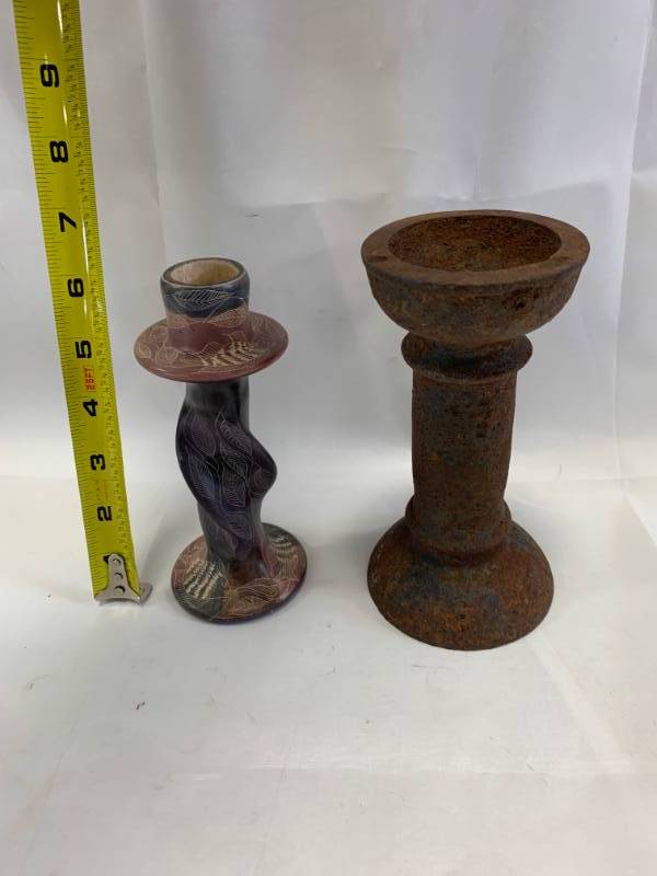 lot 32 image: Pair of Candlesticks
