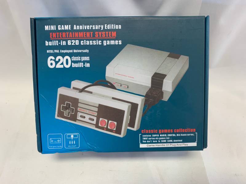 lot 46 image: Mini Entertainment Game System with 620 Games