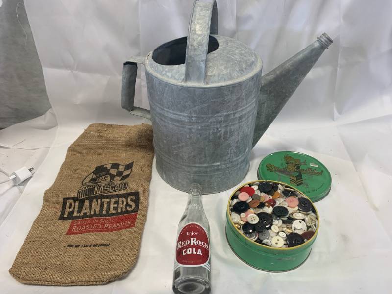 lot 51 image: Lots of Old Stuff