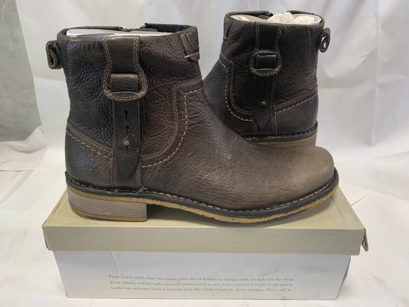 lot 74 image: Mens Clarks Stoten Boots Size 13 New in Box $175 Retail