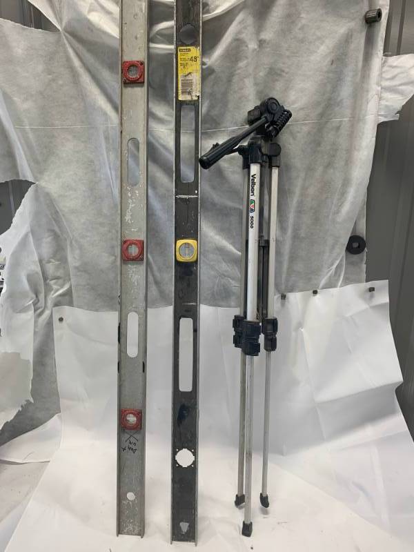 lot 101 image: Lot of 2  48 Levels & Tripod