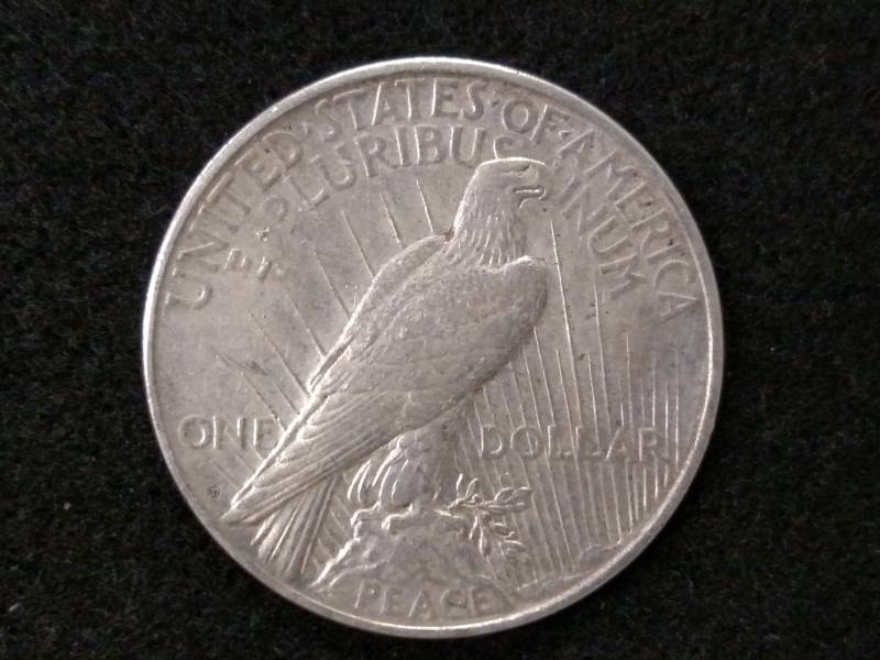 1922 D Peace Silver Dollar...