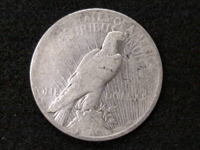 1922 D Peace Silver Dollar...