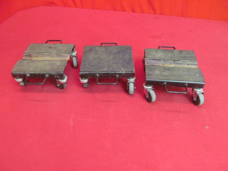 lot 60 image: dollies