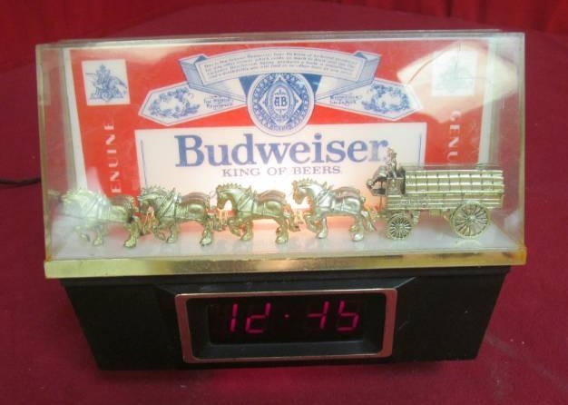 lot 71 image: Budweiser clock