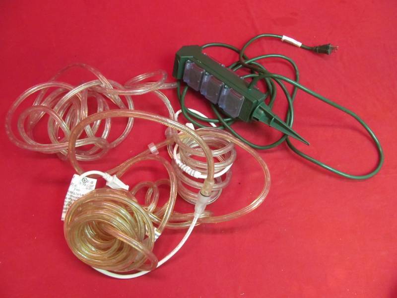 lot 9 image: ropelights,multi plug in