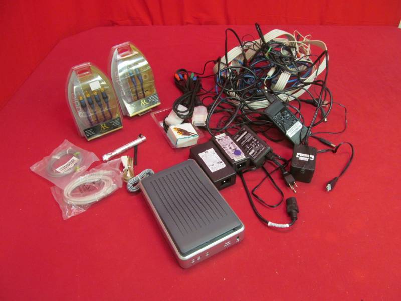 lot 16 image: electronic supplies