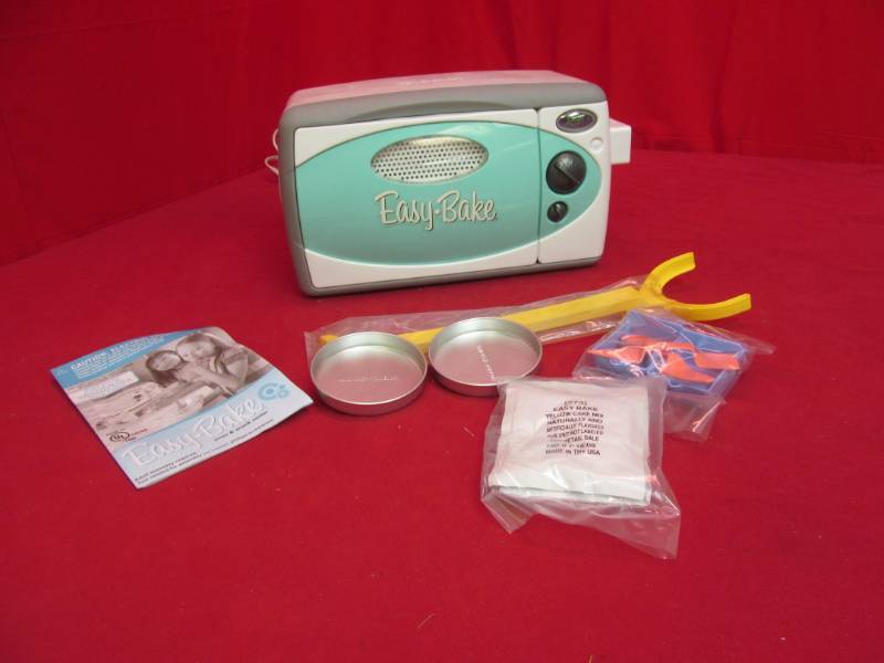 lot 20 image: Easy bake oven