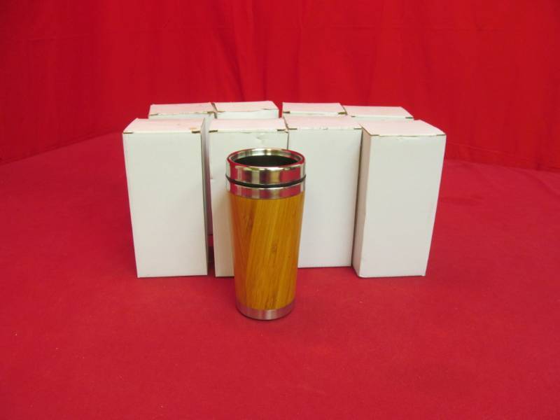 lot 31 image: travel mugs