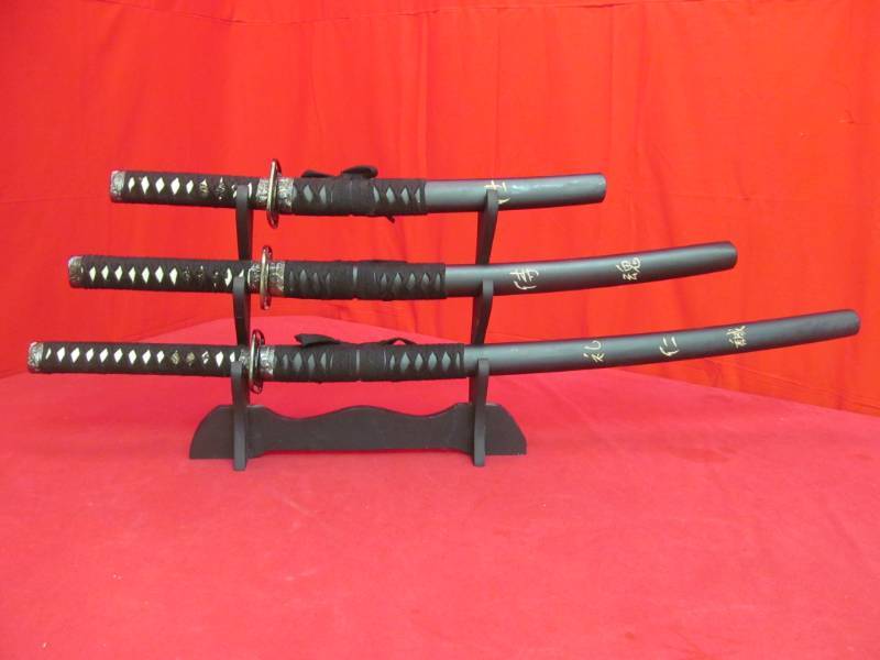 lot 102 image: Sword
