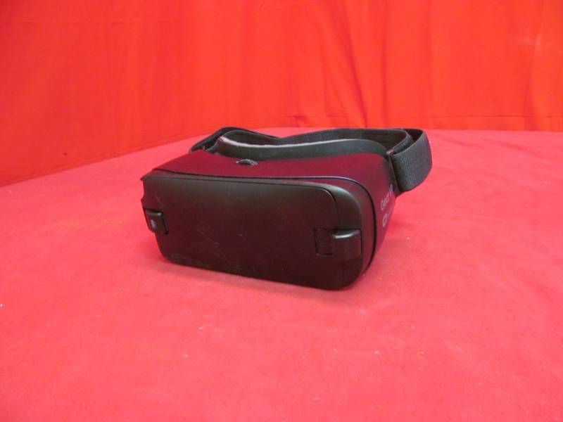 lot 109 image: Samsung Gear