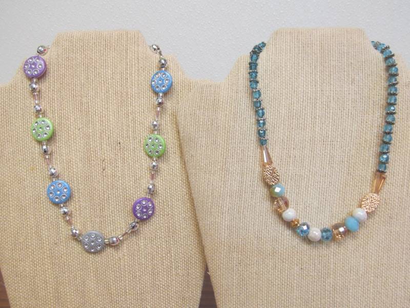 lot 127 image: hand made jewelry