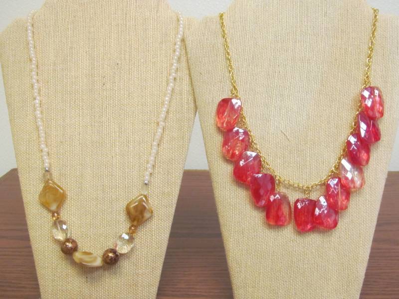lot 135 image: hand made jewelry
