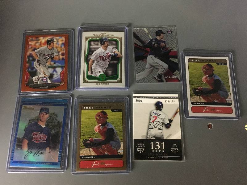 lot 189 image: 7 Joe Mauer Cards - Numbered and Rookies