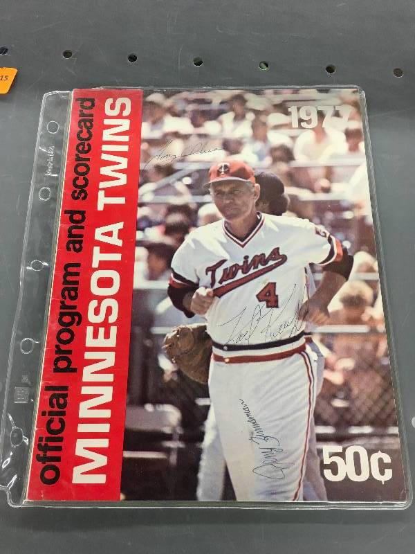 lot 214 image: Autographed 1977 Minnesota Twins Program - Tony Oliva