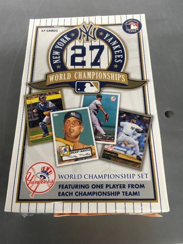 lot 212 image: New York Yankees World Championship Card Set - Sealed