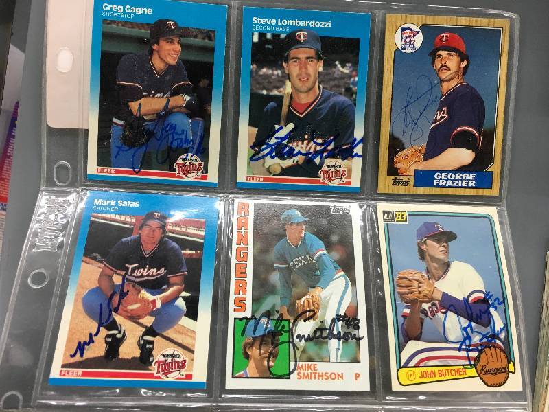 lot 219 image: Autographed Twins Player Cards