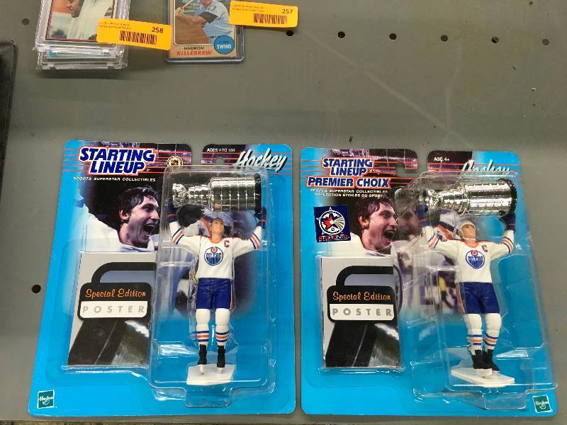 lot 256 image: Two NHL Starting Lineup Wayne Gretzky Figurines