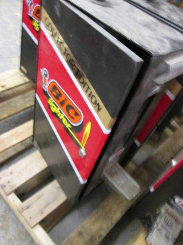 lot 14 image: Advertising Bic Lighter Dispenser C...