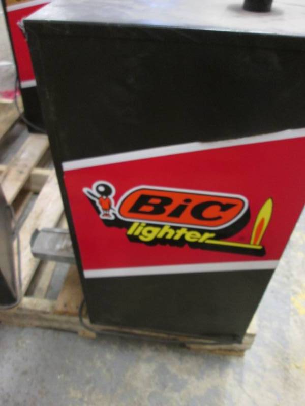 lot 17 image: Advertising Bic Lighter Dispenser C...