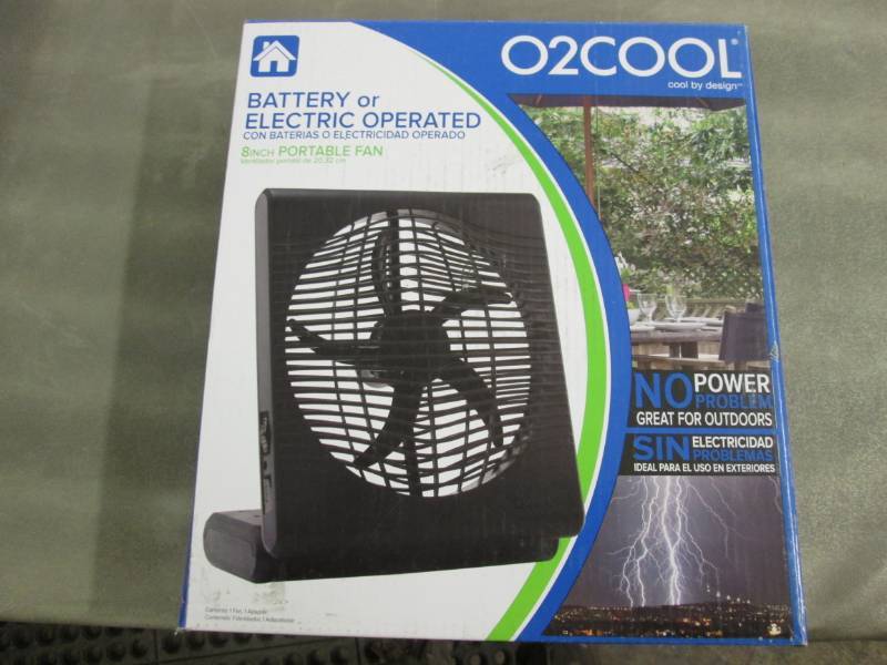 lot 37 image: O2Cool 8 in. Black Portable Fan wit...
