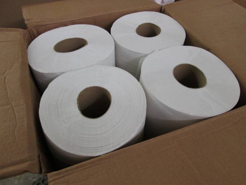 lot 115 image: Case of 4 Rolls Scott Center Pull T...