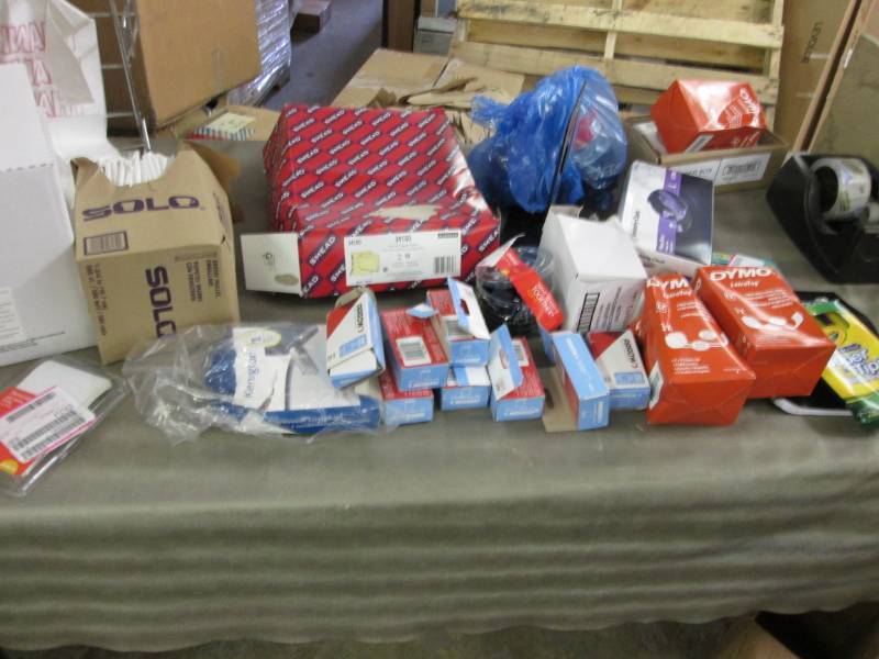 lot 124 image: Large Lot of Assorted Office Produc...