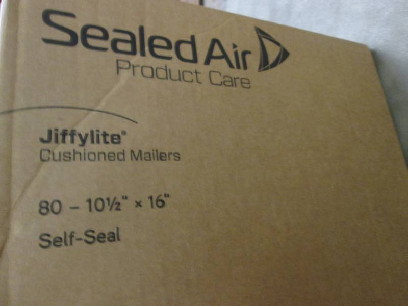lot 171 image: Damaged Carton of Sealed Air 10.5x1...