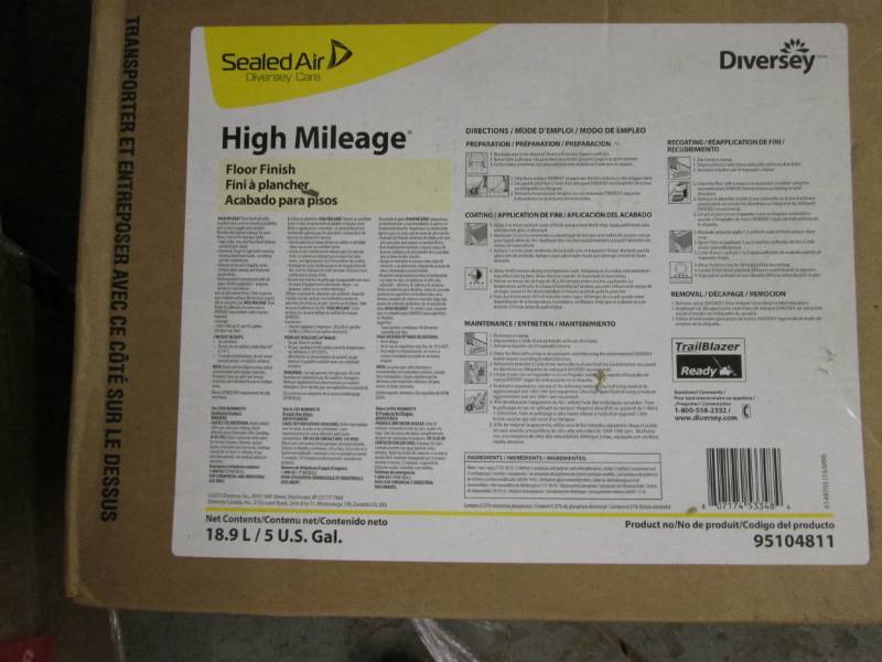 lot 186 image: Diversey High Mileage UHS Floor Fin...