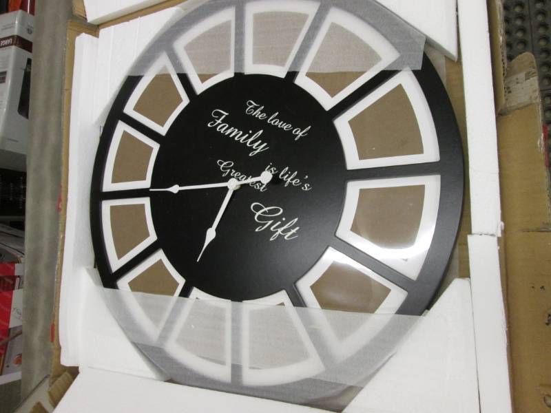 lot 225 image: Photo Frame Clock open box, unteste...