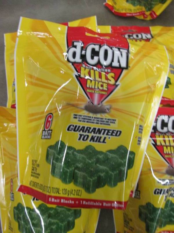 lot 257 image: Lot of 5- 6 pks d-Con Mice Bait Sta...