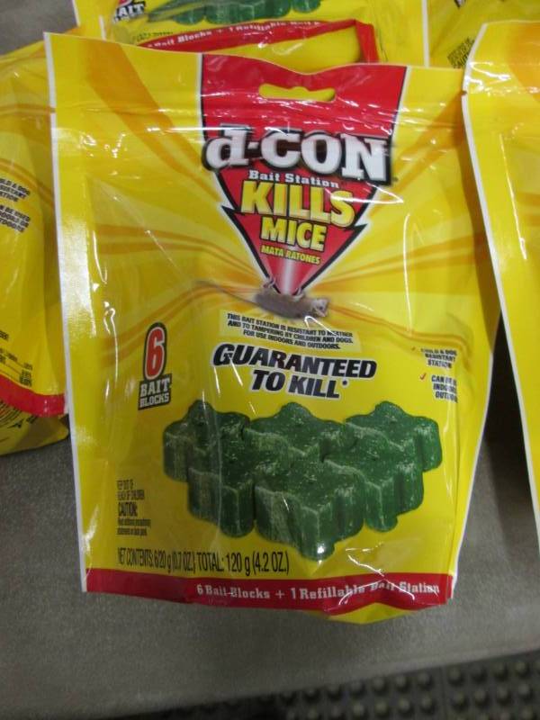 lot 258 image: Lot of 5- 6 pks d-Con Mice Bait Sta...