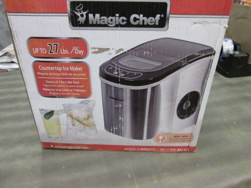 lot 292 image: Magic Chef 27 lb. Portable Countert...