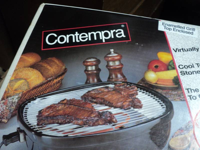 lot 47 image: Contempra Indoor Electric Char-B-Qu...