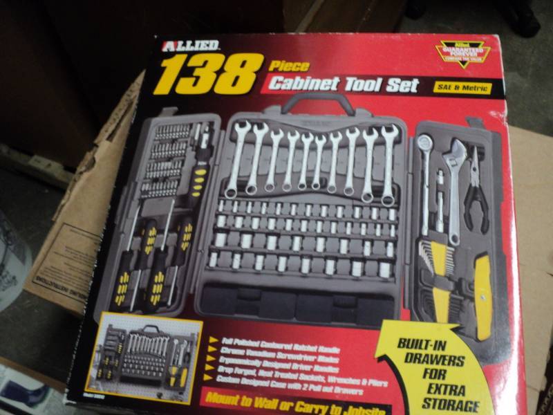 lot 51 image: Allied 138 piece Cabinet Tool Set ...